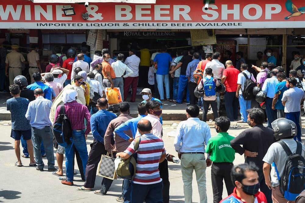 Delhi allows home delivery of liquor through mobile apps online portals