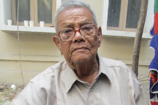 CM Jagan and Chandrababu condolences to the demise of renowned story writer Kalipatnam Ramarao