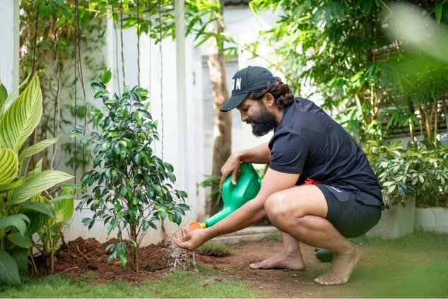 alluarjun encourages netizens to plant trees by kicking off GoGreenWithAA