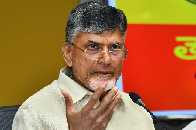 TDP Chief Chandrababu wrote AP Governor and ask to respond on police behavior 