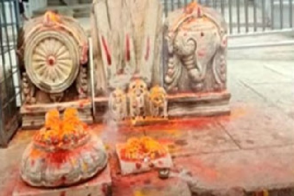 Stone Sankhu Chakras in Srivari mettu went missing