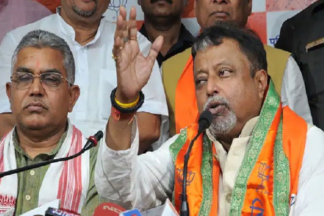 BJP Stalwarts Mukul Roy  Rajib Banerjee Missing From Crucial Party Meet