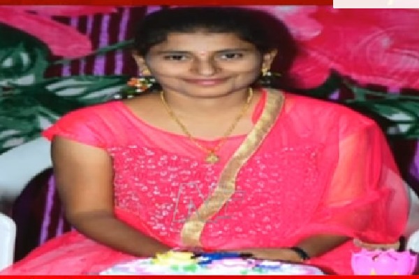 Suhasini second husband comes forth on cheating