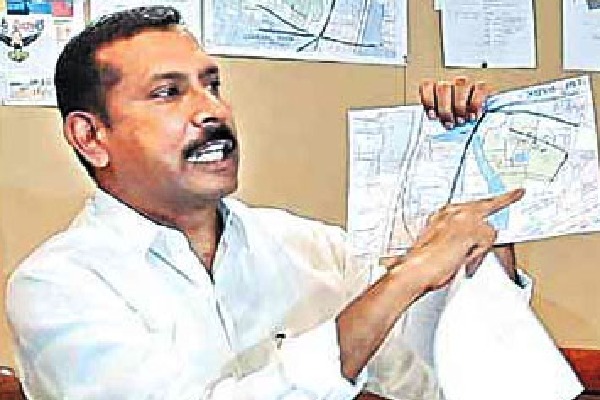 TDP leader Palla Srinivasa Rao Challenge YCP MP Vijayasai Reddy 