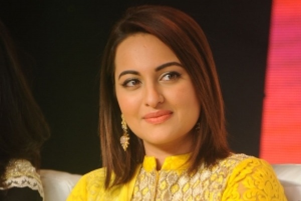 Sonakshi Leave from Twitter