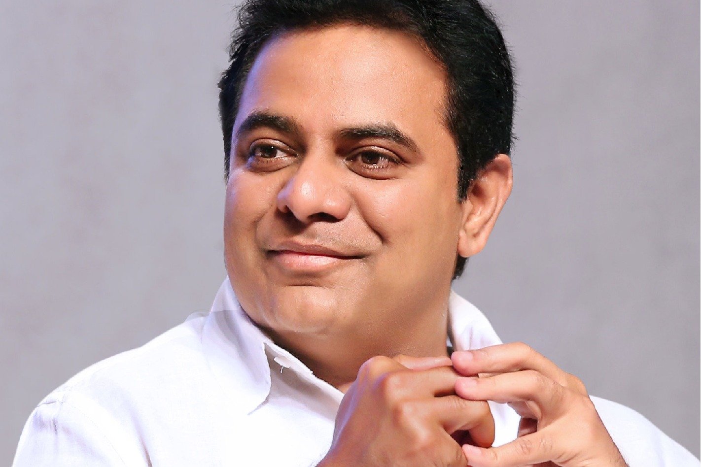 Minister KTR meeting at his home over election result