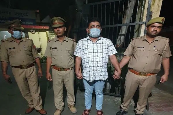 Meerut man who declared bounty Rs 51 lakh bounty on Karnataka MLA nephew arrested