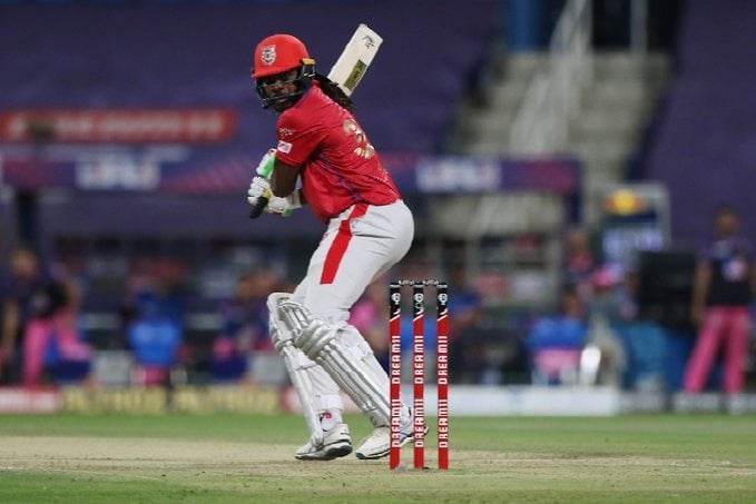 Angry Gayle throws his bat after he missed ton by a single run 