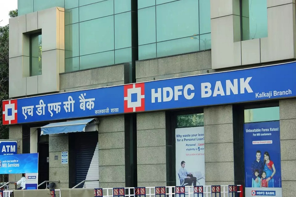 HDFC Services Affected after Data Servers Fault