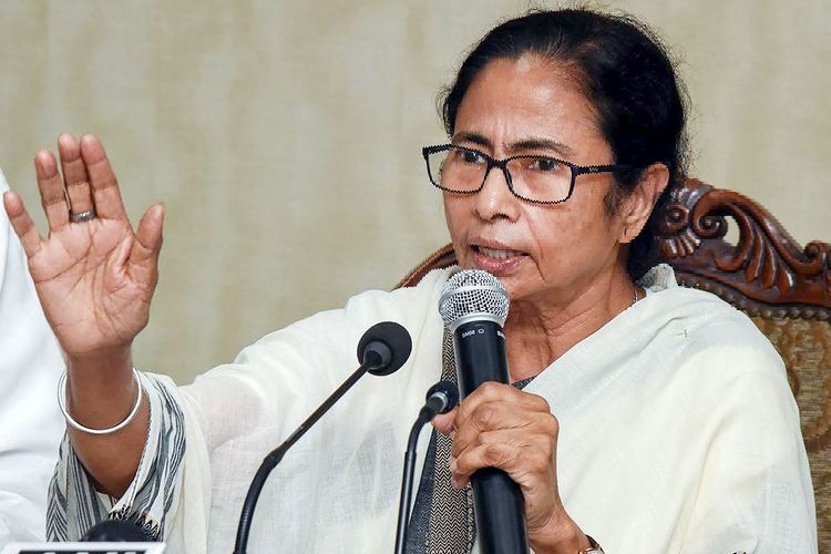 Mamata Banerjee fires on rebels