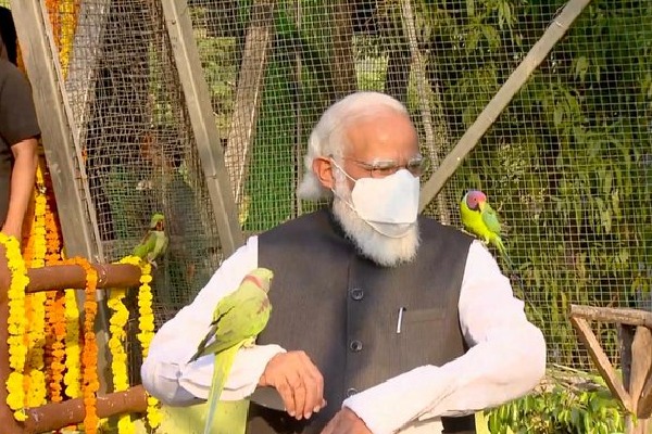 PM Modi inaugurates an aviary at Kevadia