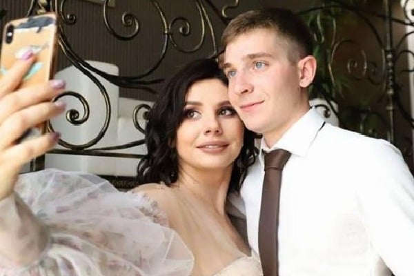 Russia Social Media Star Marriage his Son