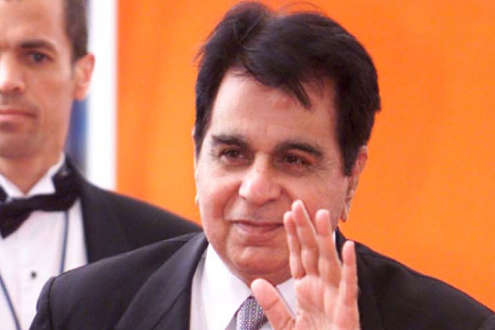 Dilip Kumar Doesnt Know Of His Brothers Deaths