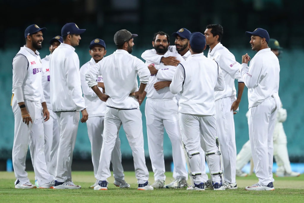 Teamindia bowlers rattles Australia A team in warm up match 