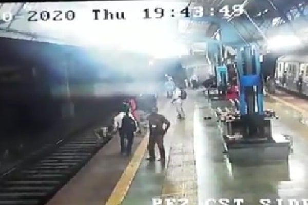Railway police saves a woman life after she fell down on track