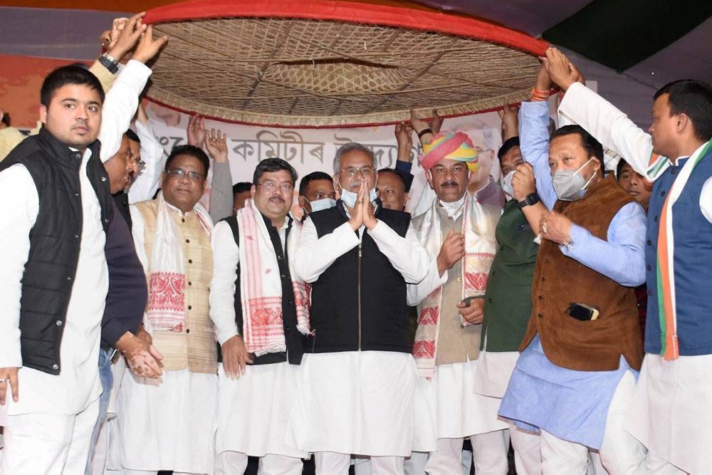 Congress plans to fight in assam assembly polls with another five parties