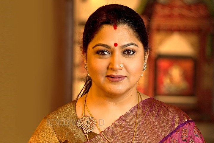 There is a Coterie around Rahul Gandhi says Khushboo