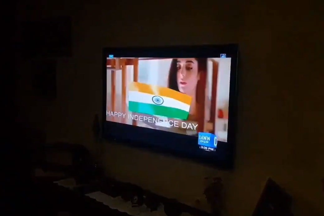 pak tv channel hacked and showing Indian tricolour
