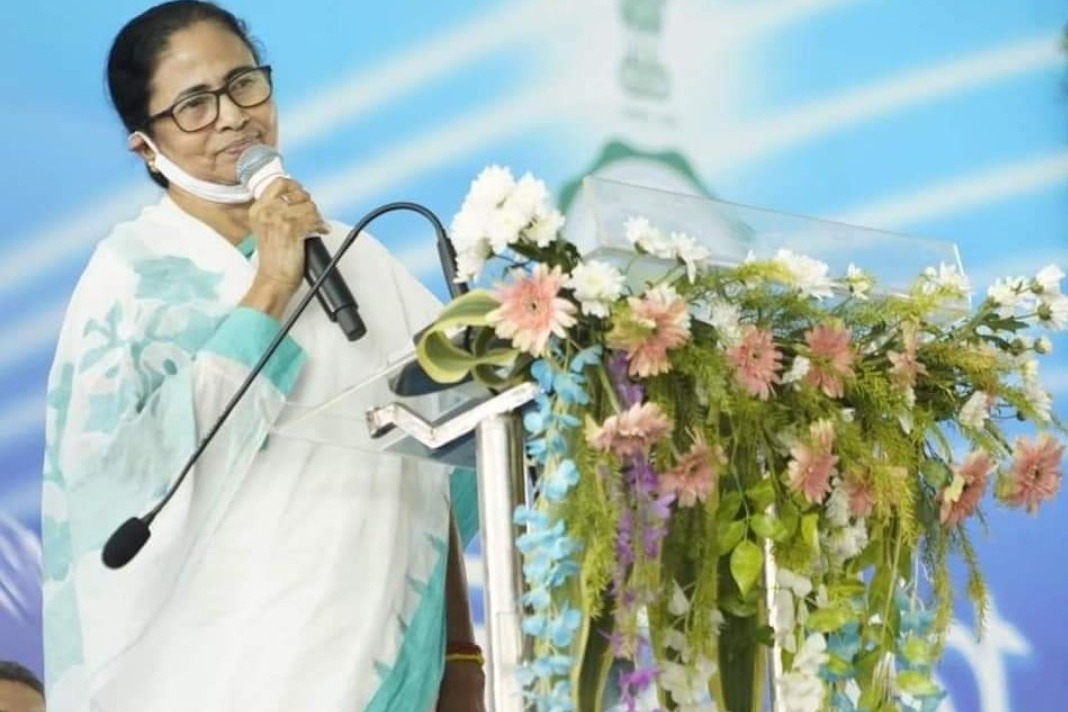 Mamata Banarjee wants corona vaccine doses for all West Bengal people
