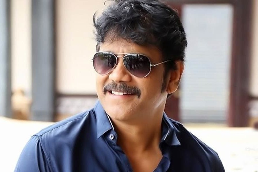 Be careful When you buy Apple products from Apple store warns Nagarjuna