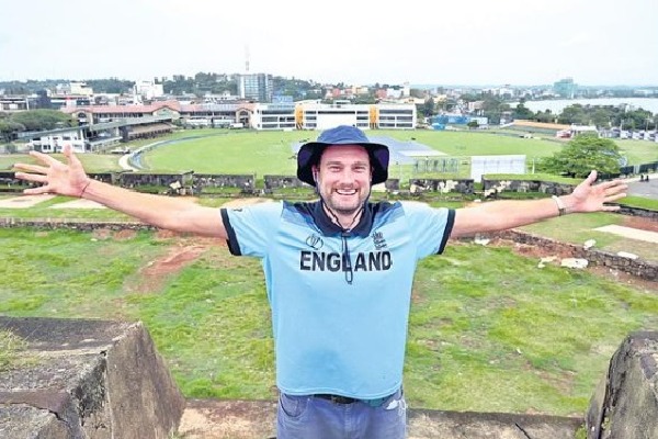 England Cricket Super Fan Who Stucked 10 Months in Sri lanka