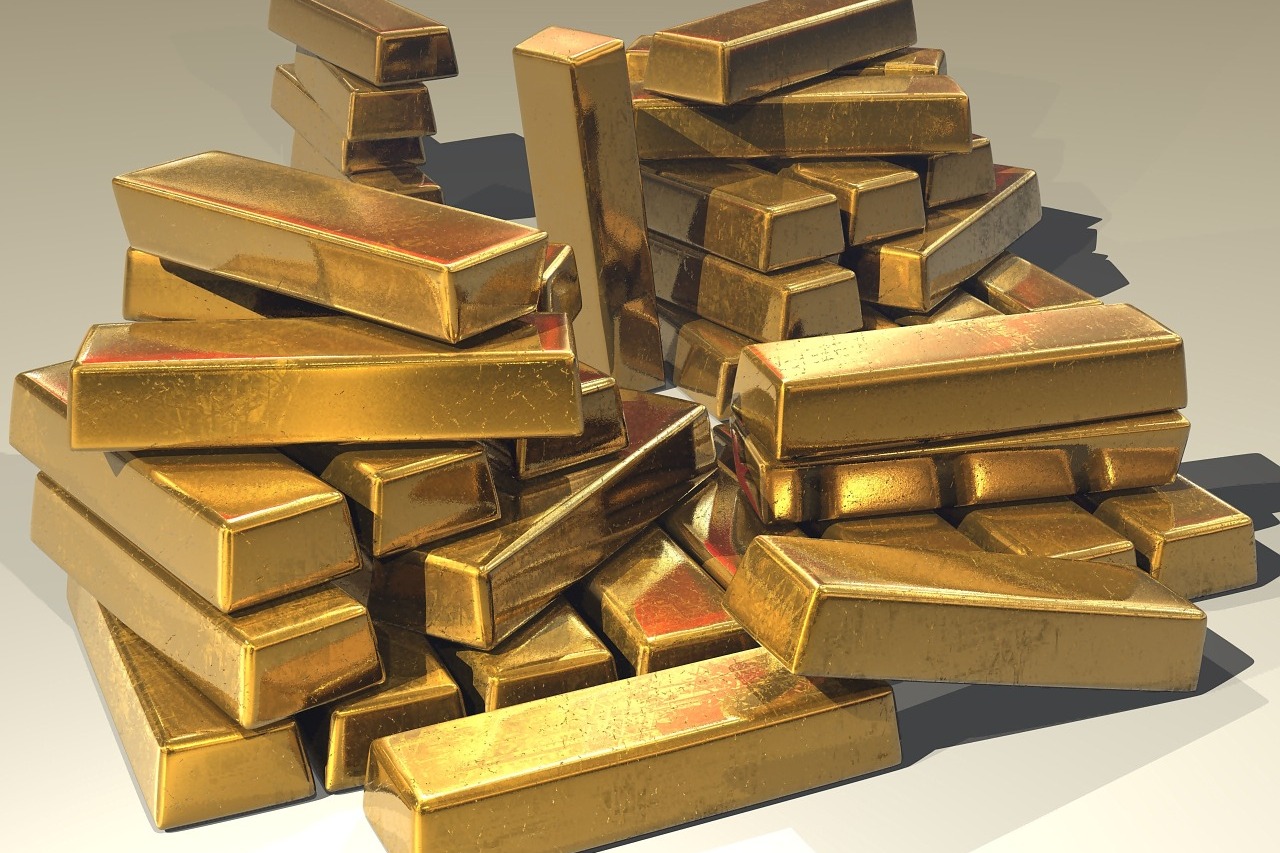 Unidentified men theft gold biscuits from gold merchant in Ongole