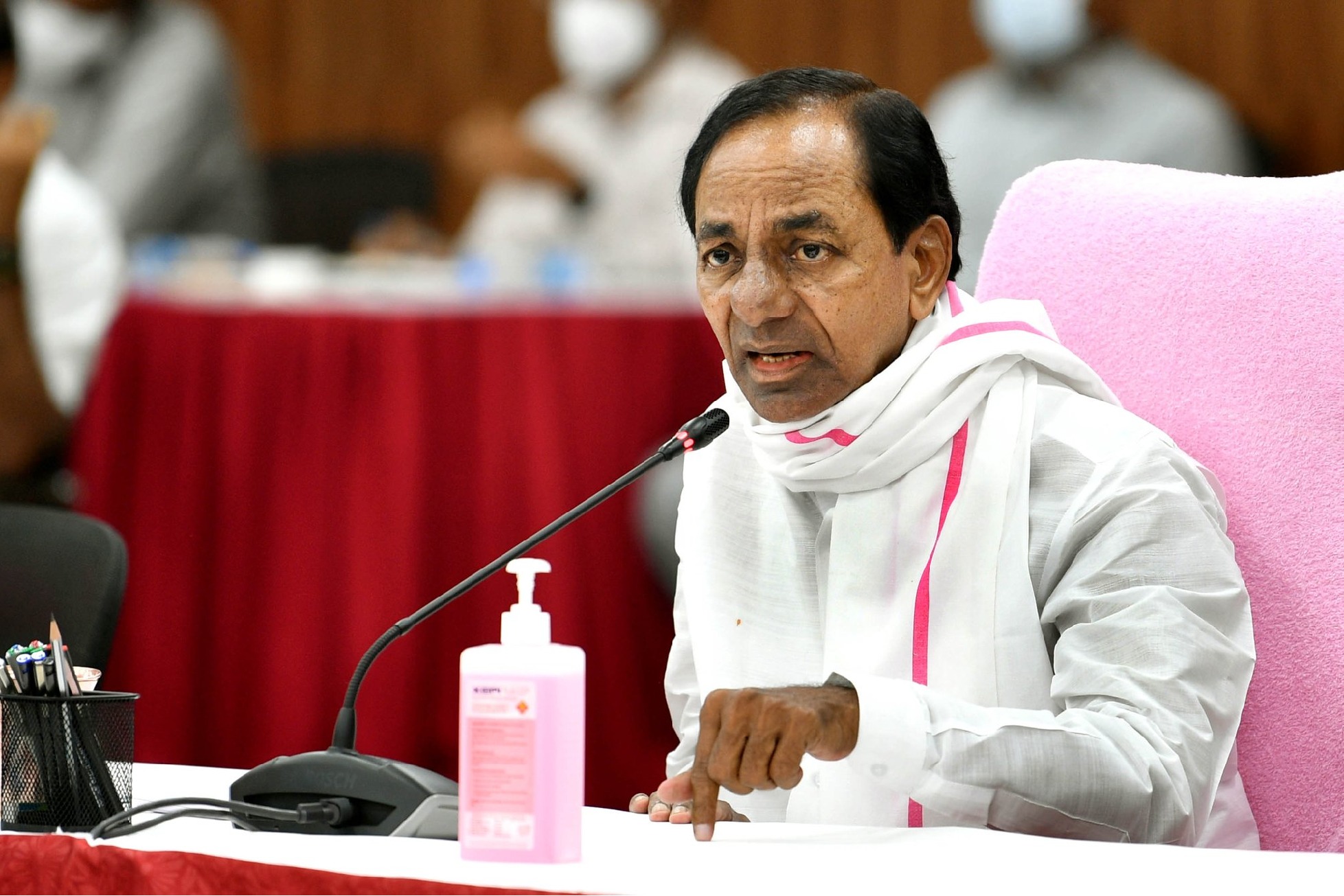 CM KCR alerts officials and people in the wake of weather forecast 