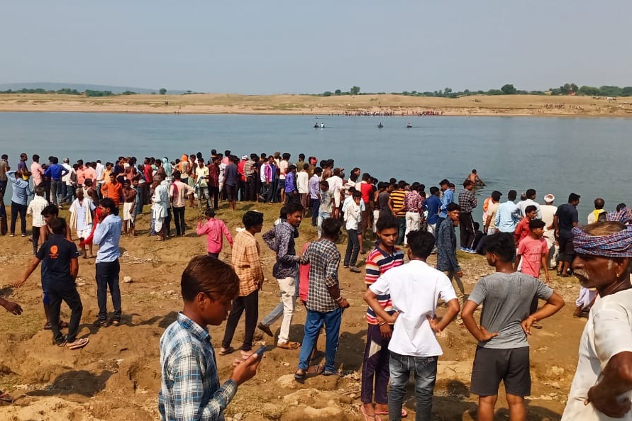 Boat travels with devotees capsized in Chambal River  