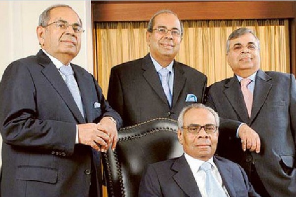 Key document ignites differences between Hinduja brothers