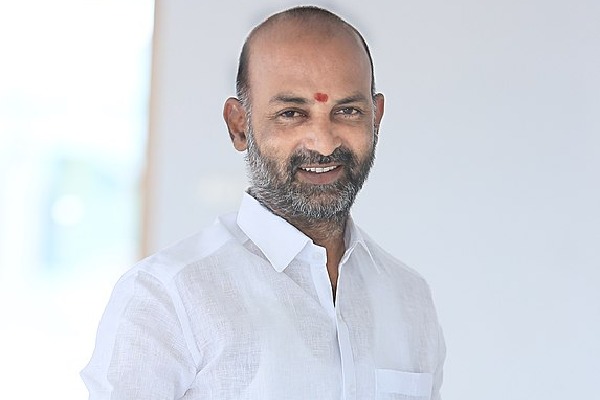  Bandi Sanjay reacts over CM KCR announcement on employment notifications 