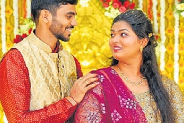 Cricketer Srikar Bharat Weds Anjali