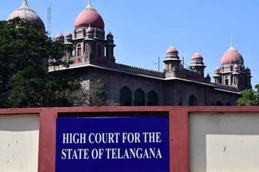 TS High Court issues notices to private hospitals over high charges for corona treatment