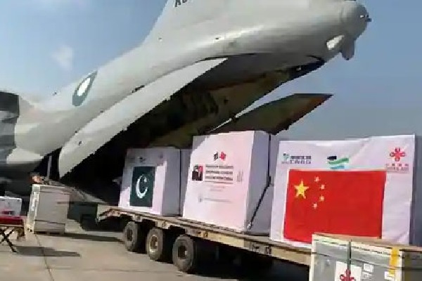 Chinas PLA provides COVID vaccines to Pakistan Army