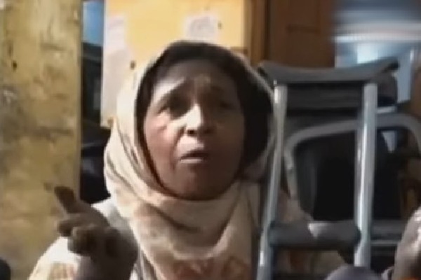 Woman shocks after police demanded her fuel for their vehicles