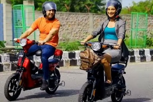 Delel Launches Low Priced Two Wheeler in India