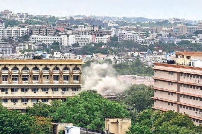 Telangana secretariat demolition works started