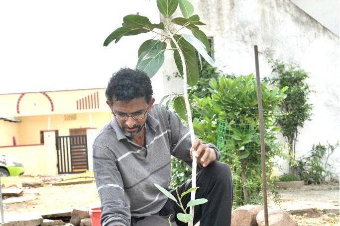 Tollywood director Sekhar Kammula accepts Green India Challenge