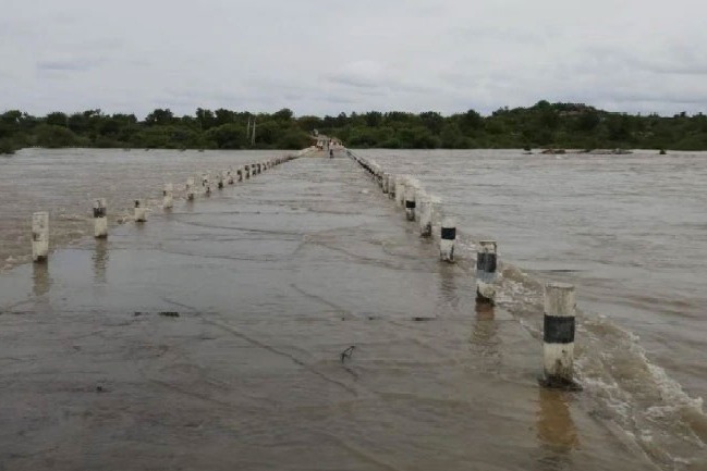 Heavy rains in the upper regions rising Godavari water level