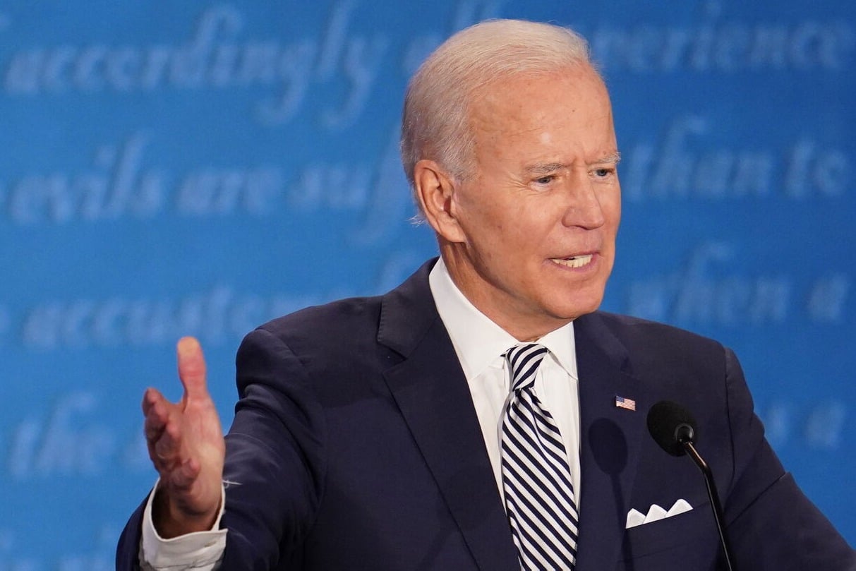 Biden twists ankle while playing with his dog