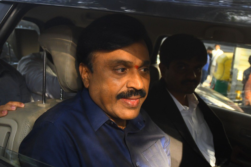 Former minister Gali Janardhan Reddy tested corona positive