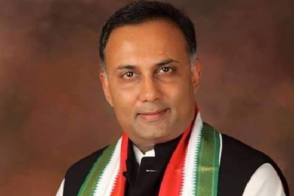 Dinesh Gundurao comments on Khushboo joining in BJP