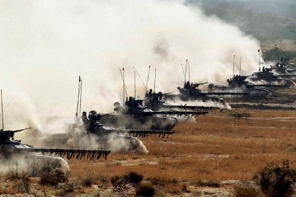 Indian army commanders compares their tanks with Chinese light tanks