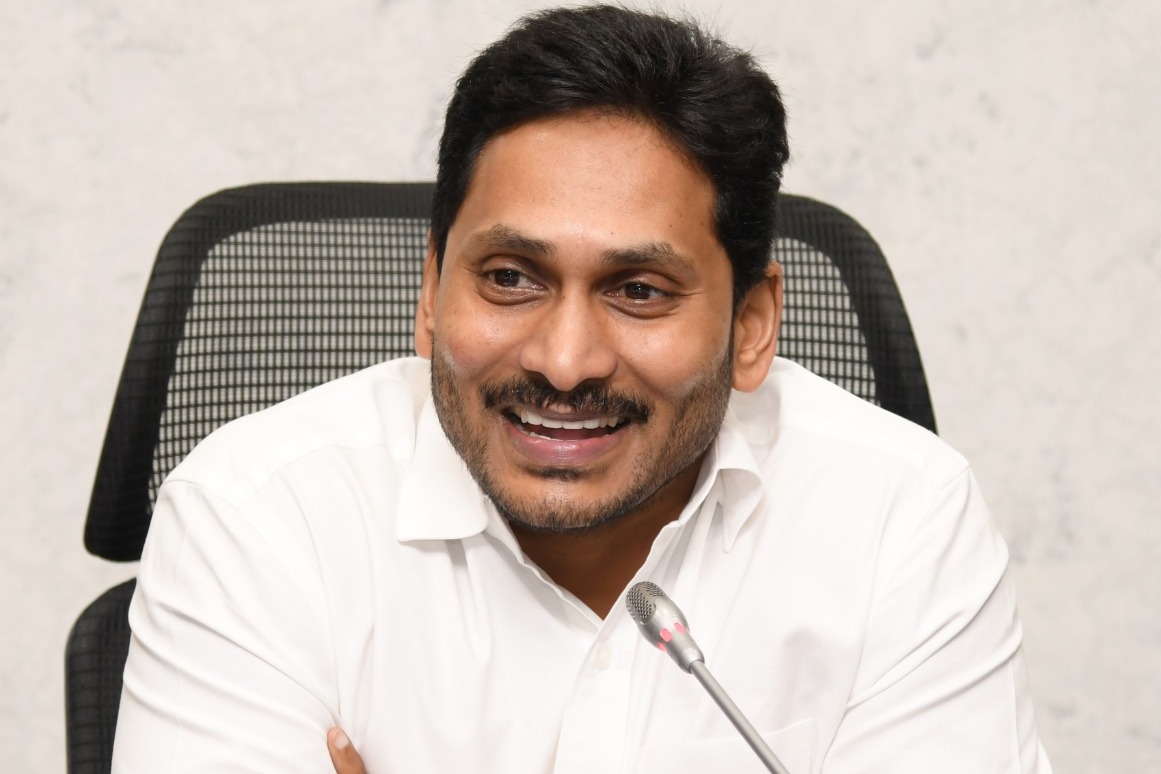 AP CM Jagan gets third place in best cm survey in country