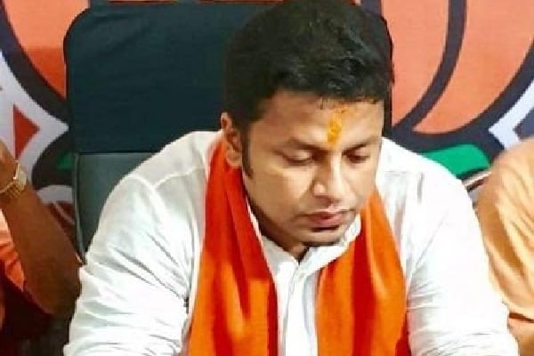 West Bengal BJP leader Anupam Hazra tested corona positive
