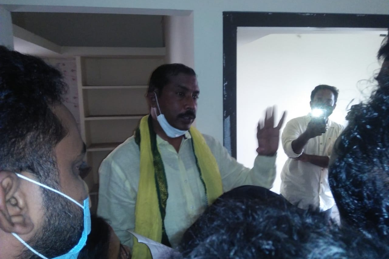Palla Srinivas Rao demands Vijayasai Reddy to withdraw his letter on Vizag Airport