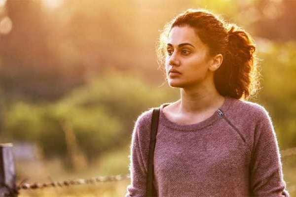 Actress Tapsee Comments on Rhea