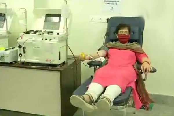 AAP MLA Atishi donates plasma
