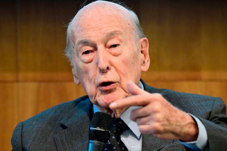 Former French President Giscard Dies 