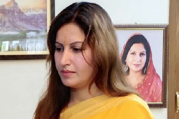 BJPs TikTok Star Sonali Phogat Hits Official With Slippers