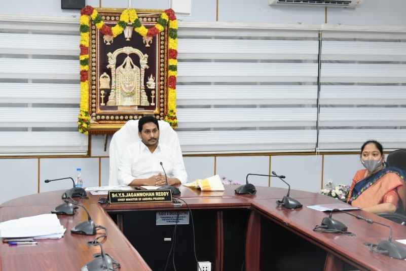 Intresting Discussion Between Modi and Jagan